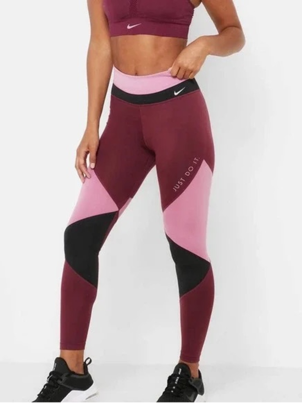 NIKE BLOCK COLORED LEGGINGS Size M